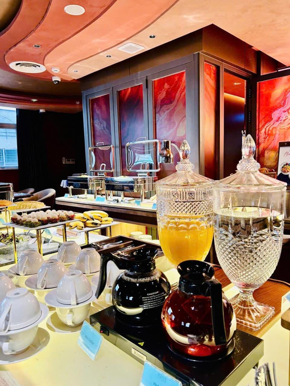Kin Hotel Ly Tu Trong Хошимин Екстериор снимка