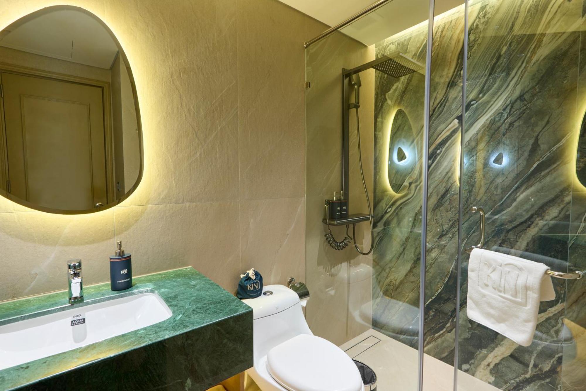 Kin Hotel Ly Tu Trong Хошимин Екстериор снимка