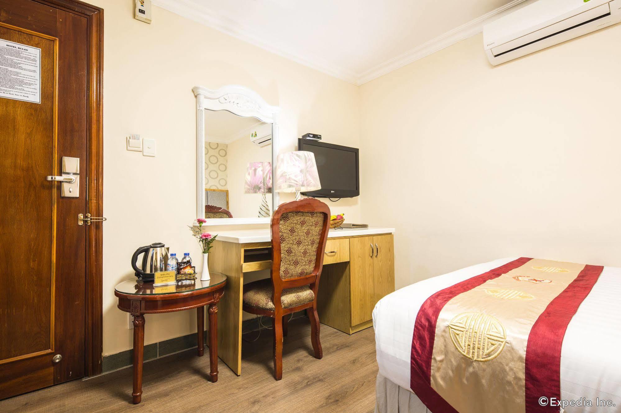 Kin Hotel Ly Tu Trong Хошимин Екстериор снимка